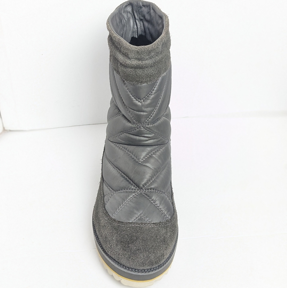 NWOT UGG Beck waterproof winter boots - Picture 9 of 16
